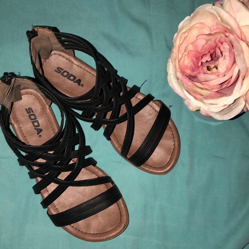 SANDALS